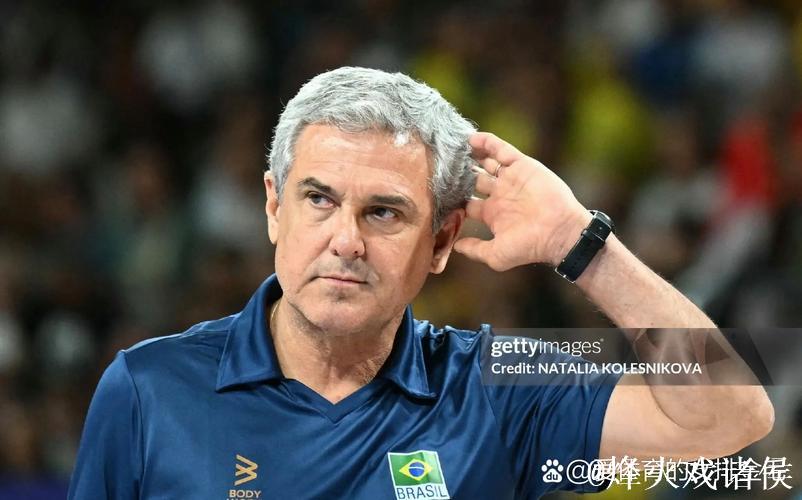 吉马良斯:我极度愤怒,这场比赛太糟糕了 吉马良斯:我极度愤怒,这场比赛太糟糕了